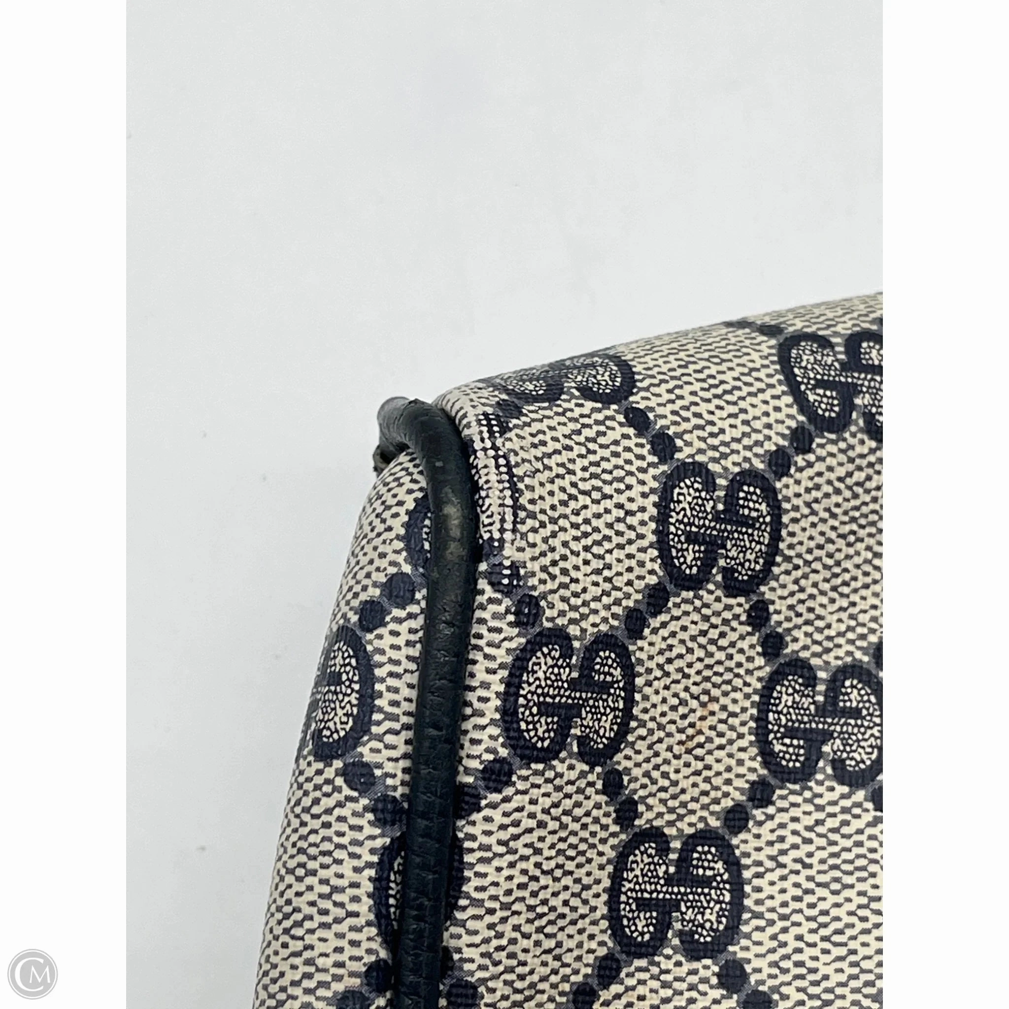 Handbag Luxury Designer By Gucci, Size: Small