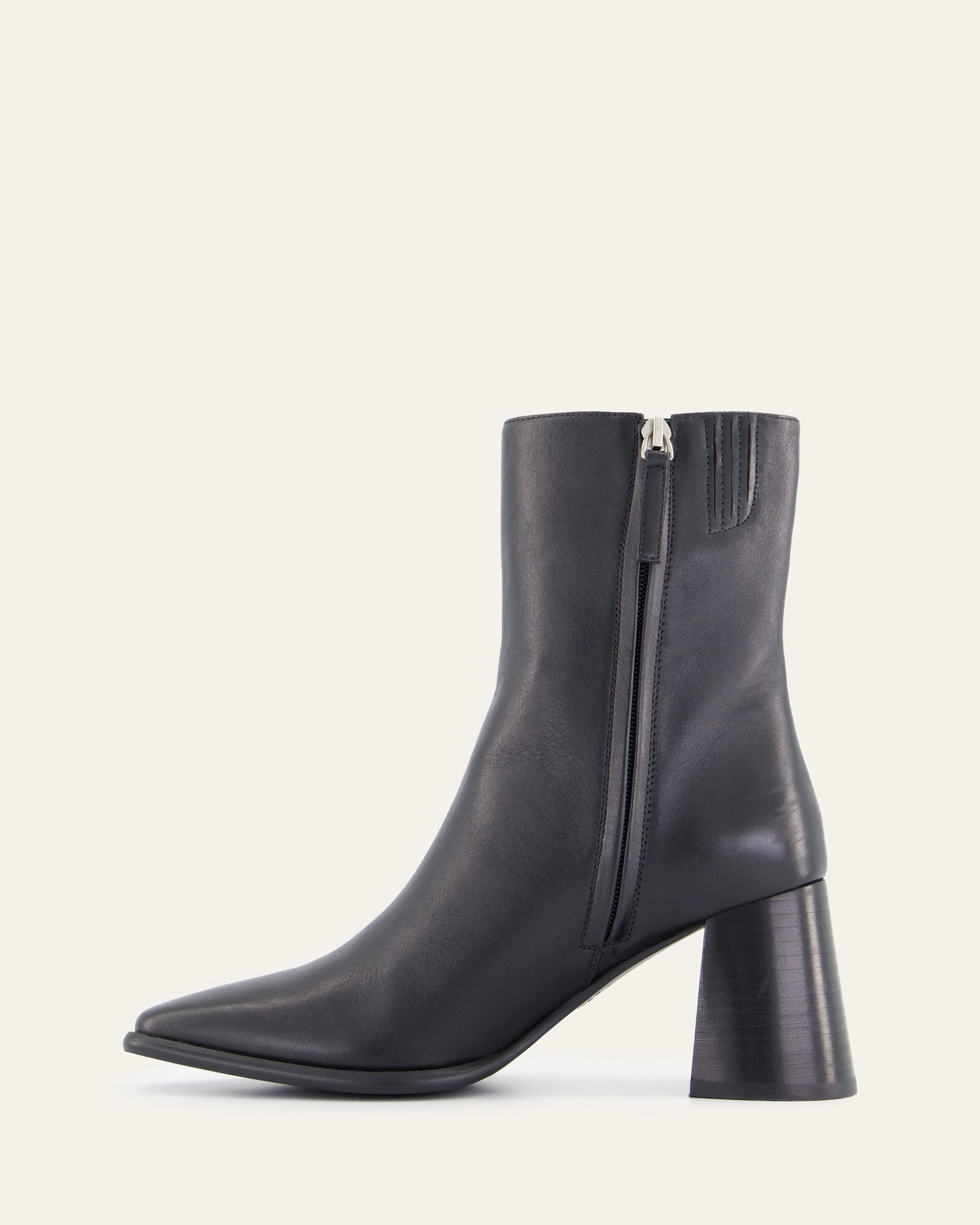 IGGY MID ANKLE BOOTS BLACK LEATHER