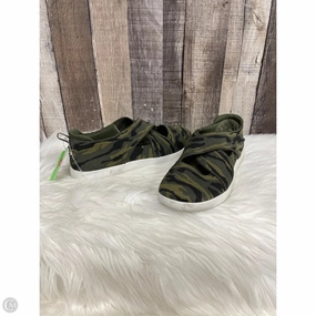 Shoes Flats By Yellow Box In Camouflage Print, Size: 9.5