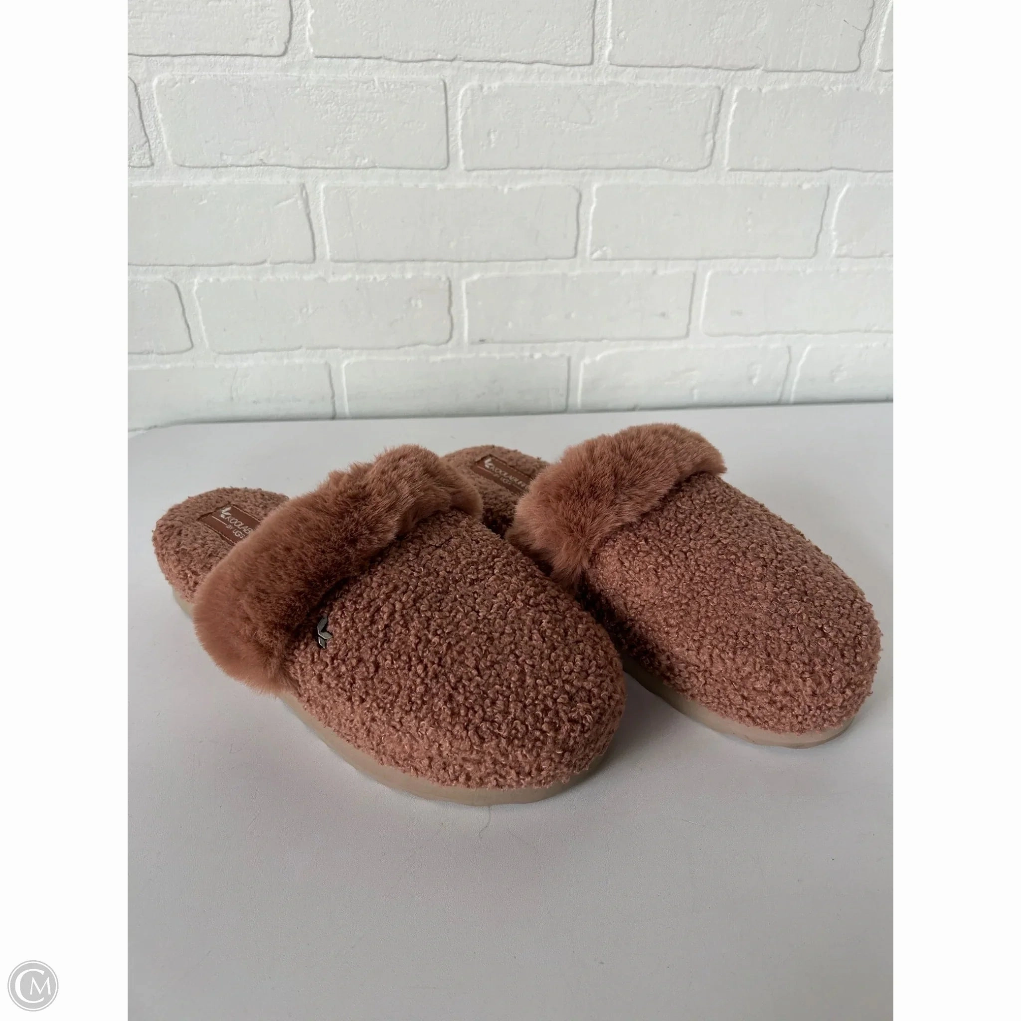 Slippers By Koolaburra By Ugg In Brown Size 9