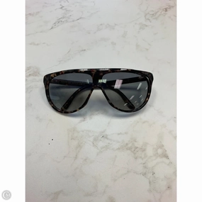 Sunglasses Luxury Designer By Yves Saint Laurent, Size: Medium
